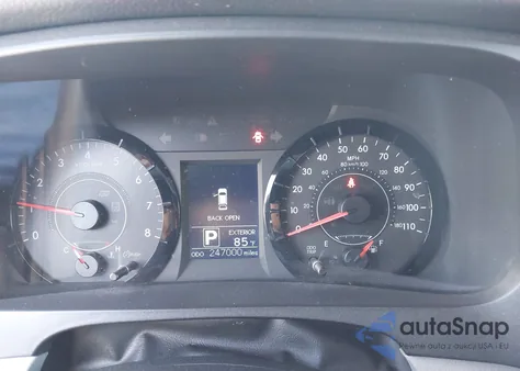 2017 Toyota Sienna Le 7 Passenger z USA, uszkodzony, nr VIN 5TDKZ3DC1HS786551